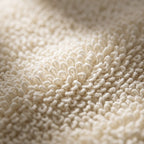 Makro detail froté slučiek rukavice Kōji Glove